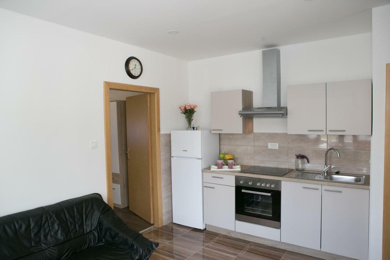 Lorena Apartment
